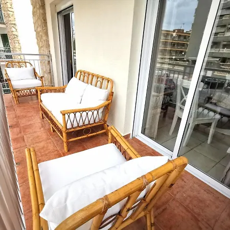 Adelmar Apartment