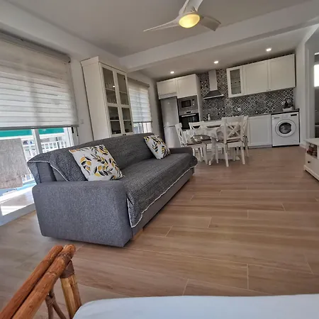 Adelmar Apartment *